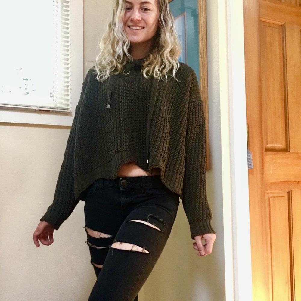 Chunky Cropped Sweater